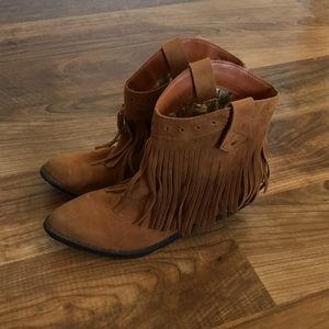 Miranda Lambert booties!